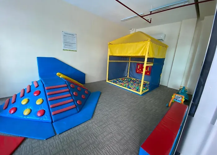 Apartment One Pavillion Place By P&j